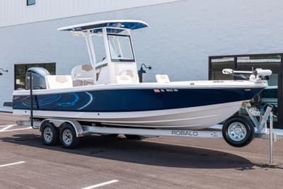BOATZON | Robalo 246 Cayman 2024
