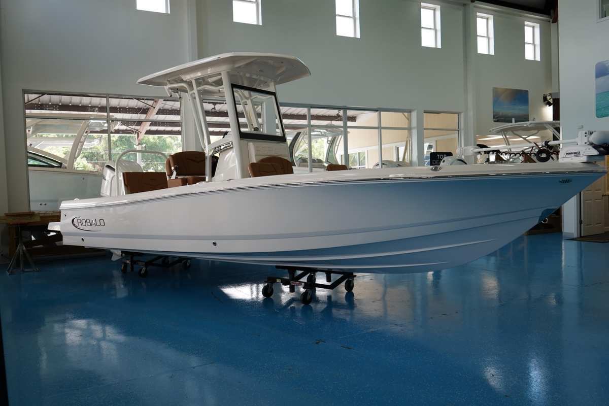 2025 Robalo 246 Cayman - Sold Boat