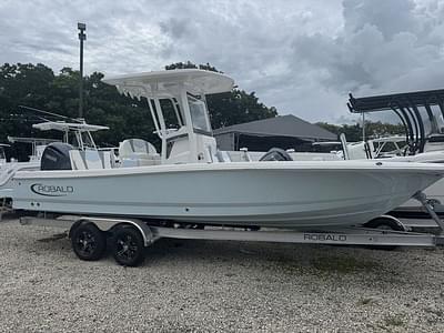 BOATZON | Robalo 246 Cayman 2025