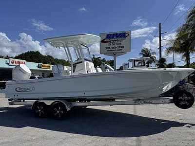 BOATZON | Robalo 246 Cayman 2026 BOATZON | Robalo 246 Cayman 2026
