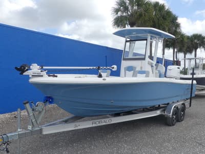 BOATZON | Robalo 246 Cayman 2026