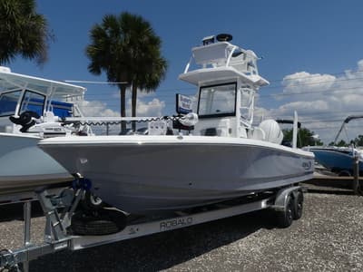 BOATZON | Robalo 246 Cayman SD 2026
