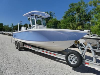 BOATZON | Robalo 266 Cayman 2023