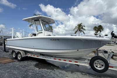 BOATZON | Robalo 266 Cayman 2023