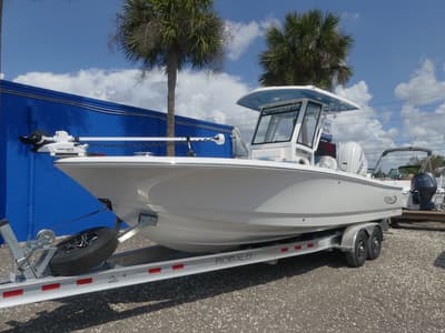 BOATZON | Robalo 266 Cayman 2026