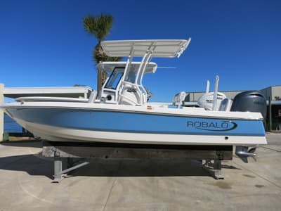BOATZON | Robalo Cayman 206 2026