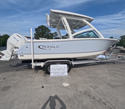 BOATZON | Robalo Dual Console R257 2026