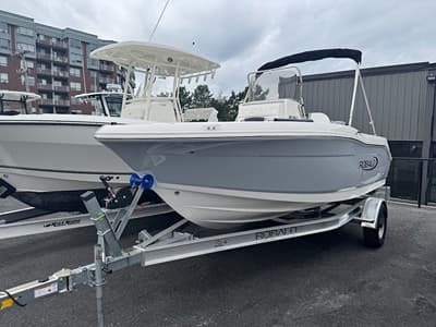 BOATZON | Robalo R 180 CC 2027