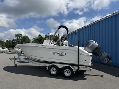 BOATZON | Robalo R 202 EX 2026