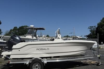 BOATZON | Robalo R160 2025