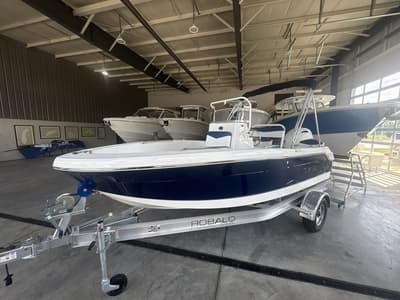 BOATZON | Robalo R160 2026 BOATZON | Robalo R160 2026