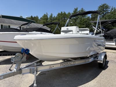 BOATZON | Robalo R160 2026