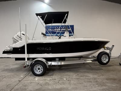 BOATZON | Robalo R160 2027