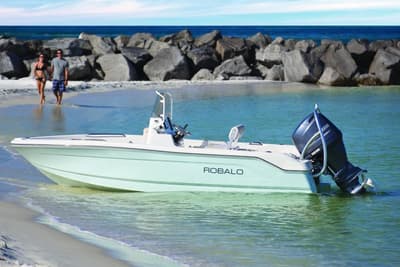 BOATZON | Robalo R160 Center Console 2017