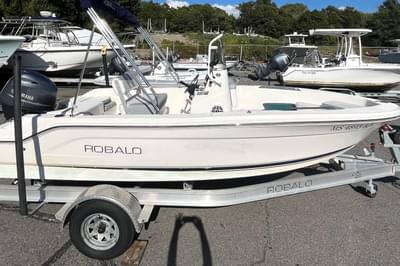 BOATZON | Robalo R160 Center Console 2021