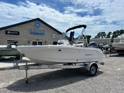 BOATZON | Robalo R160 Center Console 2025