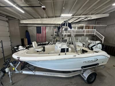 BOATZON | Robalo R180 2019