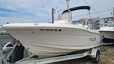 BOATZON | Robalo R180 2019
