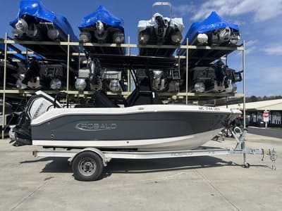 BOATZON | Robalo R180 CC 2018