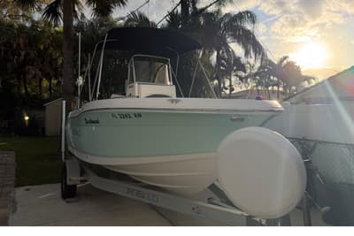 BOATZON | Robalo R180 Center Console 2018