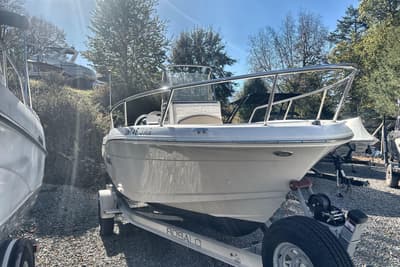 BOATZON | Robalo R180 Center Console 2019