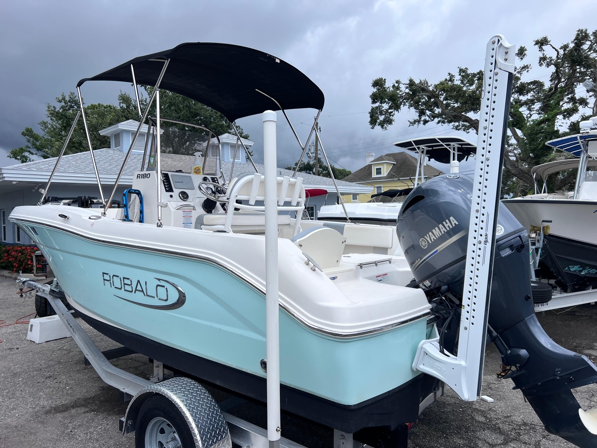 Robalo R180 Center Console 2020