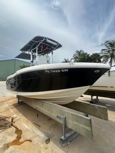 BOATZON | Robalo R180 Center Console 2021