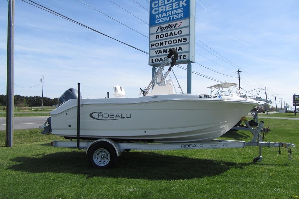 2023 Robalo R180 Center Console - Sold Boat