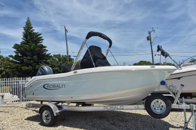 BOATZON | Robalo R180 Center Console 2026
