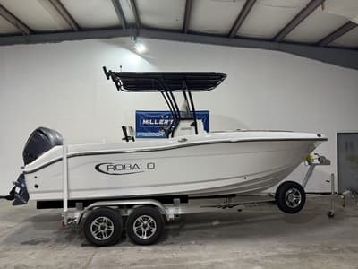 BOATZON | Robalo R200 2026 BOATZON | Robalo R200 2026