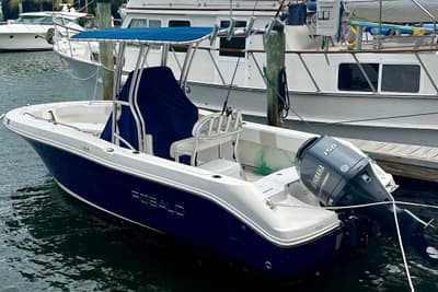 BOATZON | Robalo R200 Center Console 2015