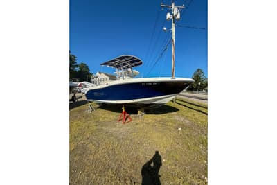 BOATZON | Robalo R200 Center Console 2021