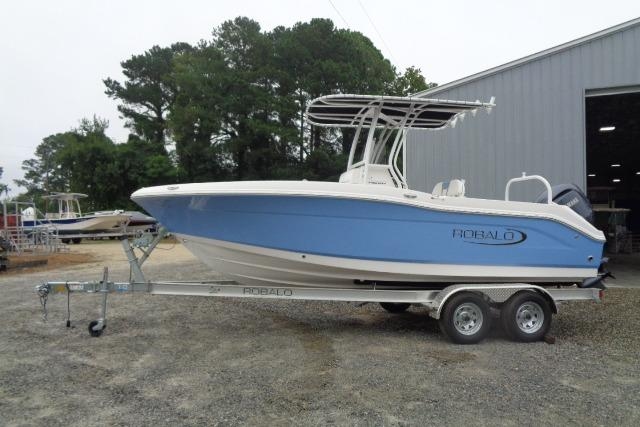 2025 Robalo R200 Center Console - Sold Boat