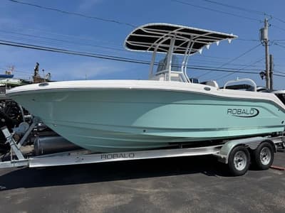 BOATZON | Robalo R200 Center Console 2025 BOATZON | Robalo R200 Center Console 2025