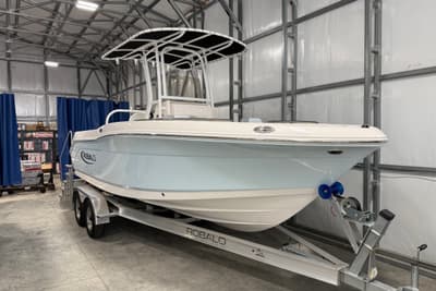 BOATZON | Robalo R200 Center Console 2026