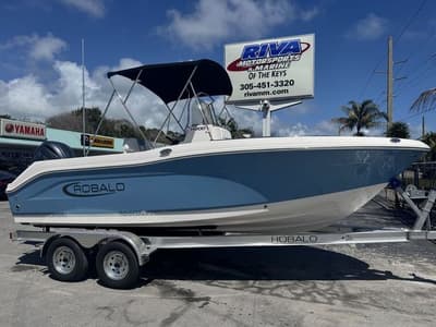 BOATZON | Robalo R200 Center Console 2026