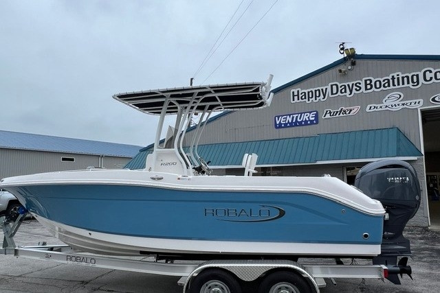 2027 Robalo R200 Center Console - Sold Boat