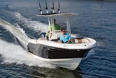 BOATZON | Robalo R202 Explorer 2025