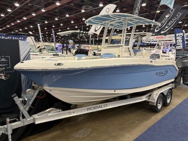 2025 Robalo R202 Explorer - Sold Boat