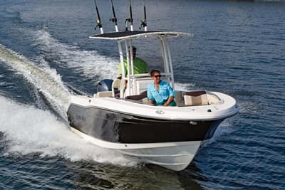 BOATZON | Robalo R202 Explorer 2027