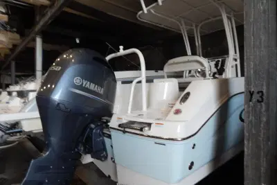 BOATZON | Robalo R202EX 2019