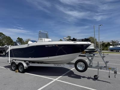 BOATZON | Robalo R202EX 2023