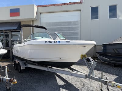 BOATZON | Robalo R207 2021