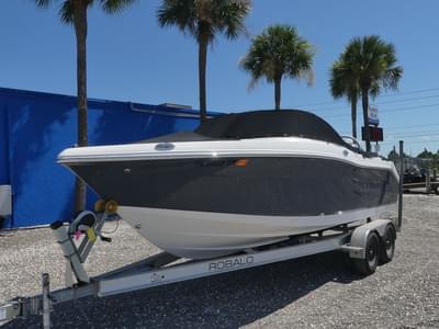 BOATZON | Robalo R207 2023 BOATZON | Robalo R207 2023
