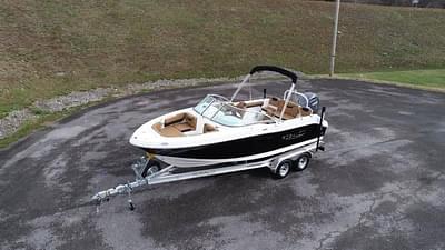 BOATZON | Robalo R207 2024 BOATZON | Robalo R207 2024
