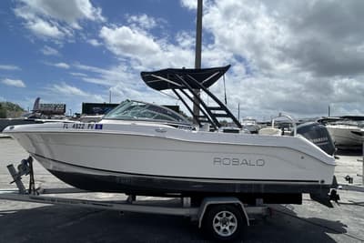 BOATZON | Robalo R207 Dual Console 2014