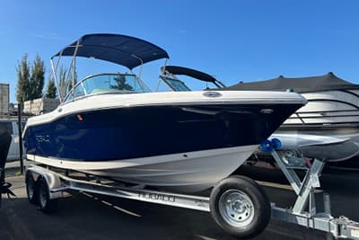 BOATZON | Robalo R207 Dual Console 2016