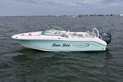 BOATZON | Robalo R207 Dual Console 2019
