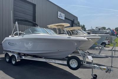 BOATZON | Robalo R207 Dual Console 2025 BOATZON | Robalo R207 Dual Console 2025