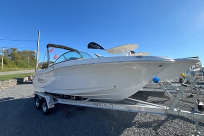 BOATZON | Robalo R207 Dual Console 2026 BOATZON | Robalo R207 Dual Console 2026